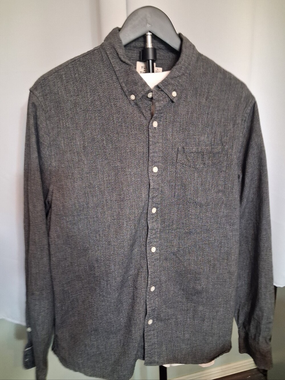 Flint and Tinder Men's Charcoal Herringbone Button-Down Shirt